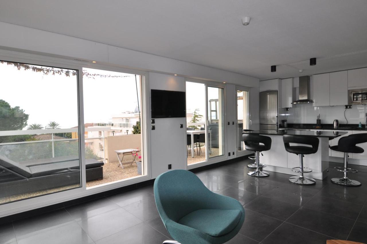 Gorgeous one-bedroom apartment with terrace&sea view -StayInAntibes- Bijou Plage Buitenkant foto